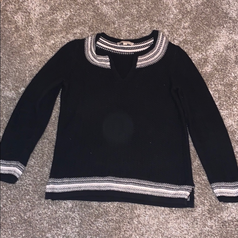 black loft sweater with white details